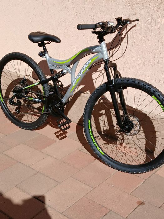 Vând bicicleta brcycles