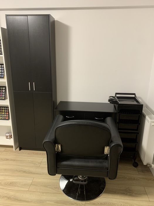 Vand mobilier coafor/frizerie