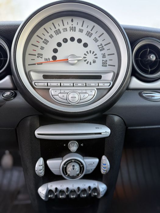 Mini Cooper One 1.4 benzină