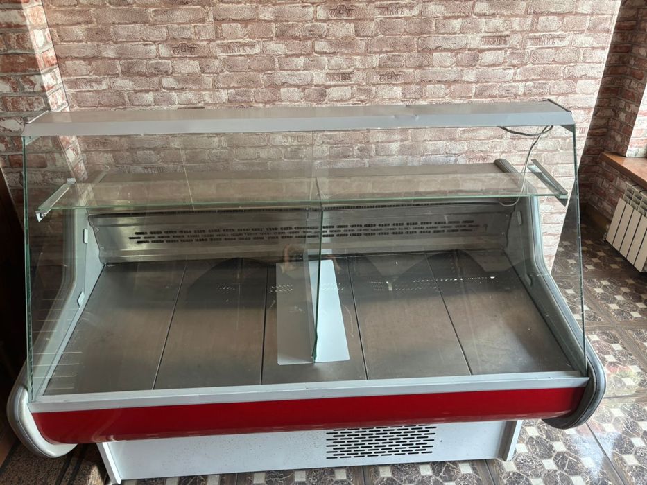 Витринный холодильник