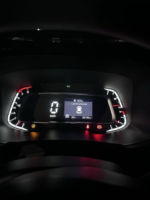 Kia Sonet 2024 2 pozitsa