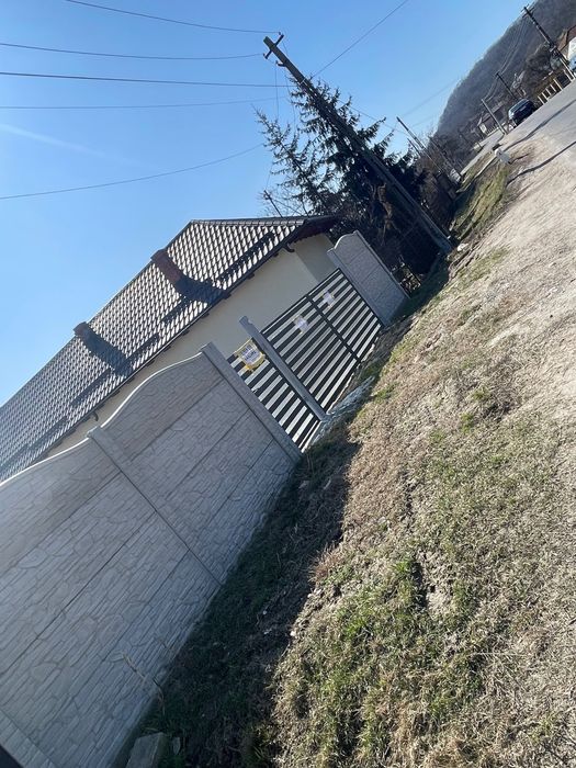 Vând Teren +Temelie în Davidești Argeș !