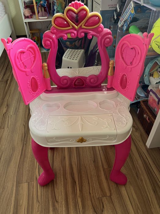 Продам детское пианино для девочки