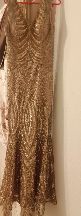 Rochie model deosebit