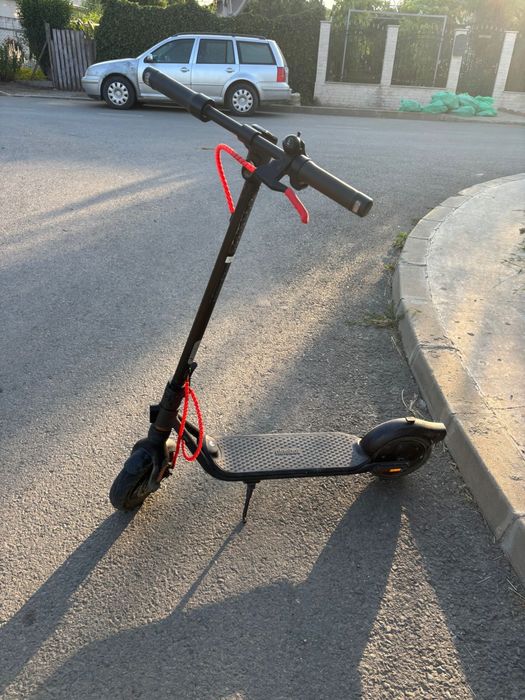 Trotineta ninebot F2 pro neg