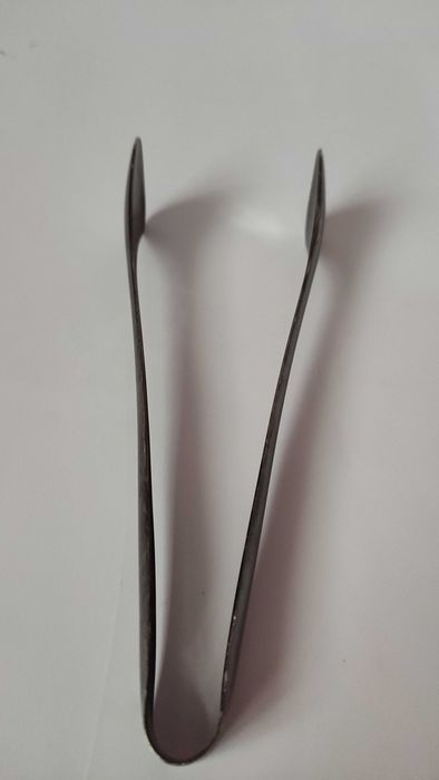 Голяма и удобна щипка за лед