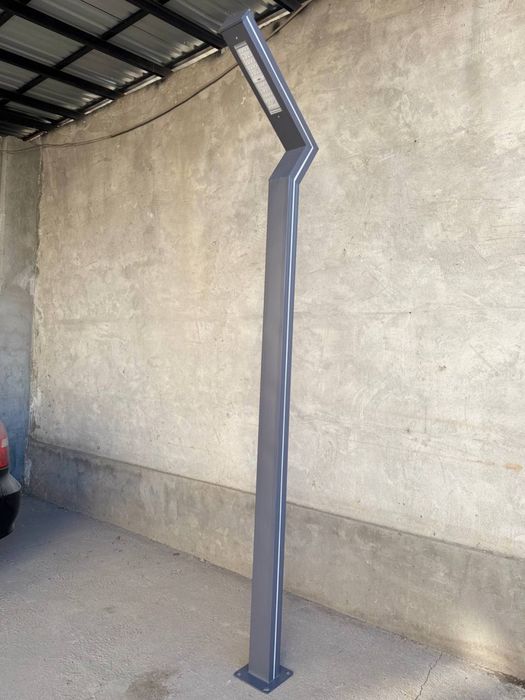 Садово Парковый светильник на солночной батарей