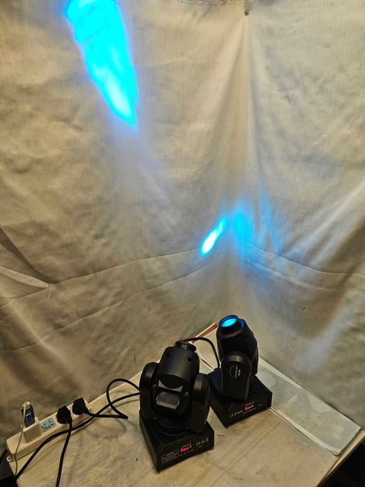 Set 2 Capete Mobile Mini LED Spot / Moving Head RGBW – Ideale pentru DJ, Club, Evenimente