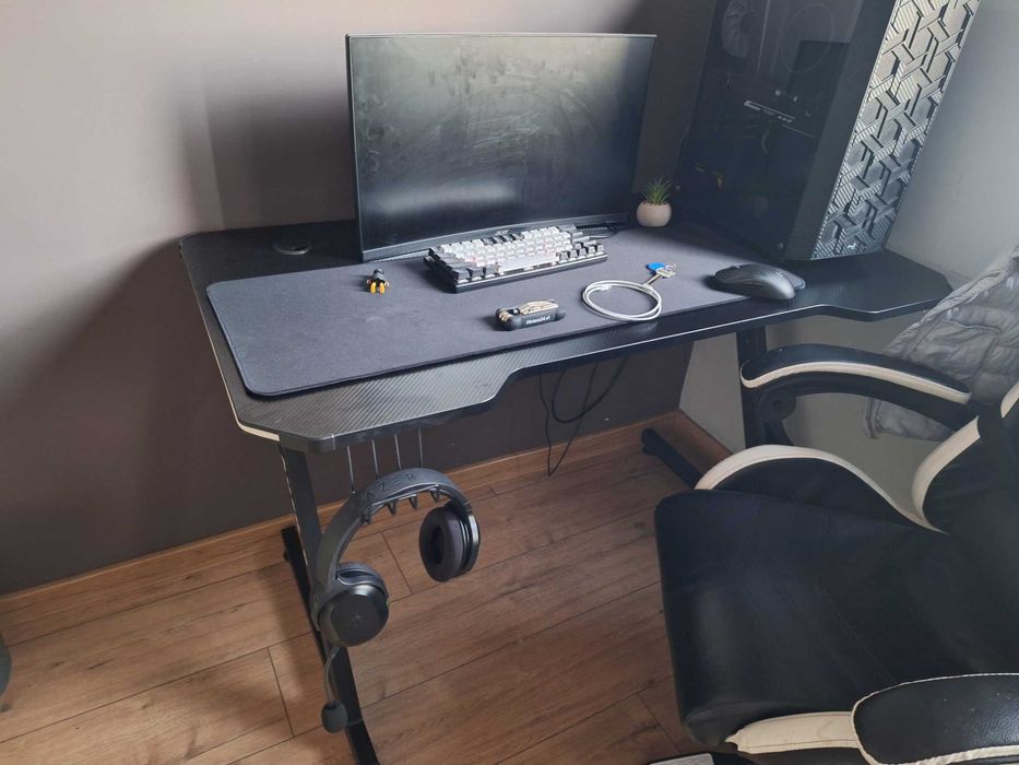 Геймърско бюро-като ново