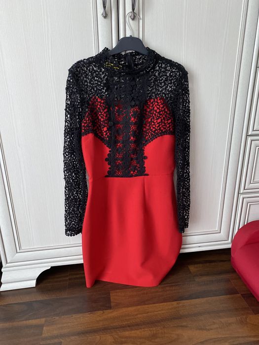 Se vinde rochie zi/seara