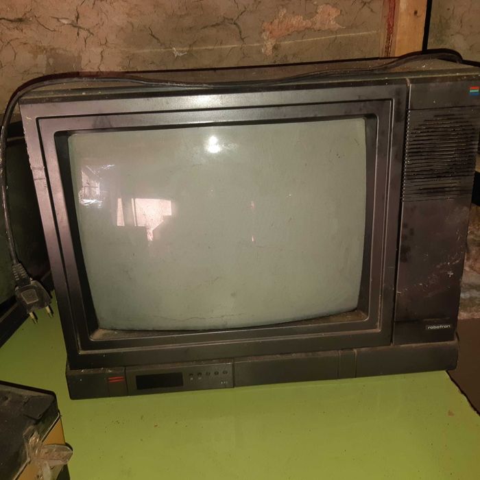 Стари модели телевизори
