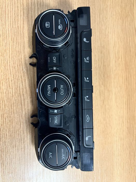 Panou climatronic vw golf 7