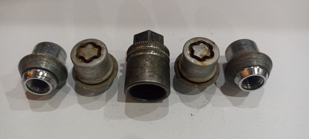 Set piulite antifurt