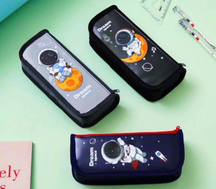 Пеналы, ручка, тетради