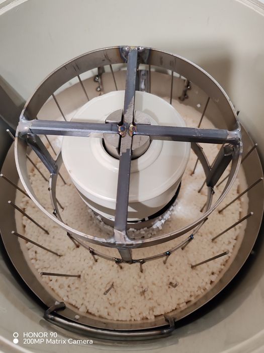 Машина за електрополиране