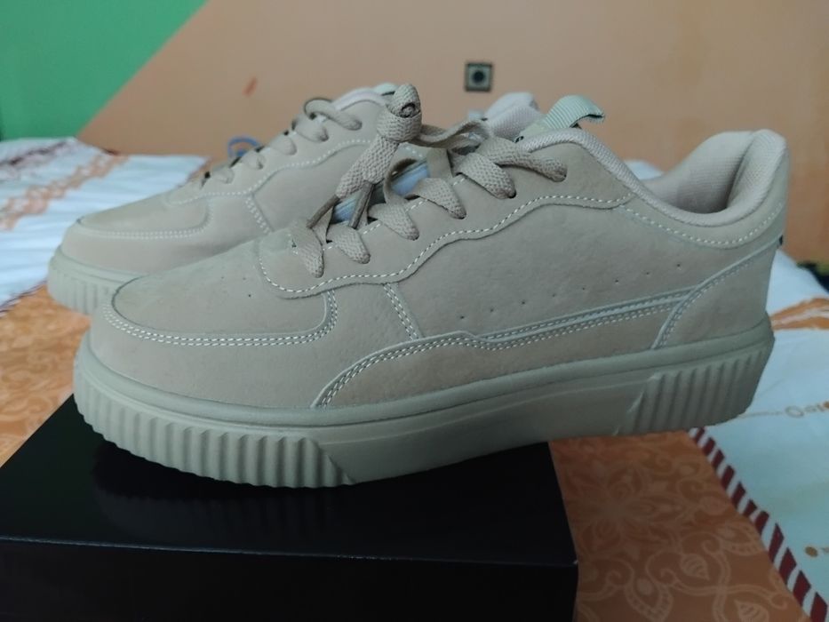 Спортни обувки 42 размер