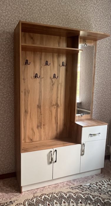 Продам шкаф для прихожки