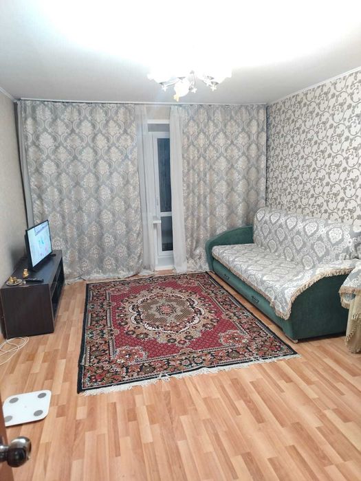 продам квартиру 3 х комнатная (центр)
