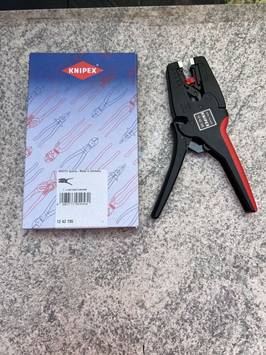 Vând deblancator cabluri/ fire Knipex .