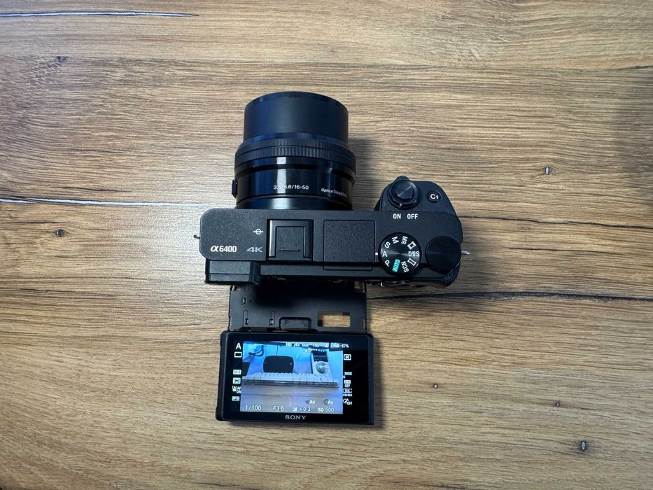 Sony a6400 + (Кит объектив) и доп. АКБ