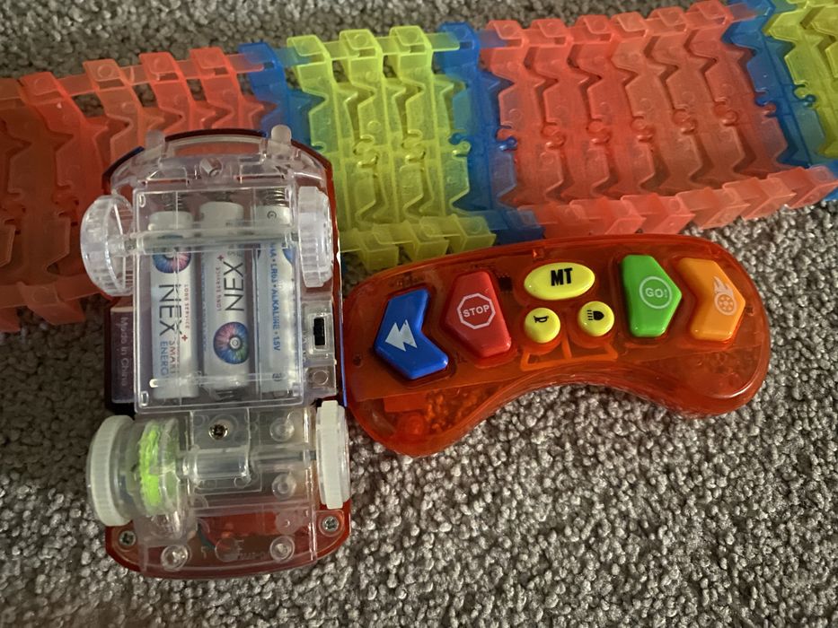 Трасса с машинкой