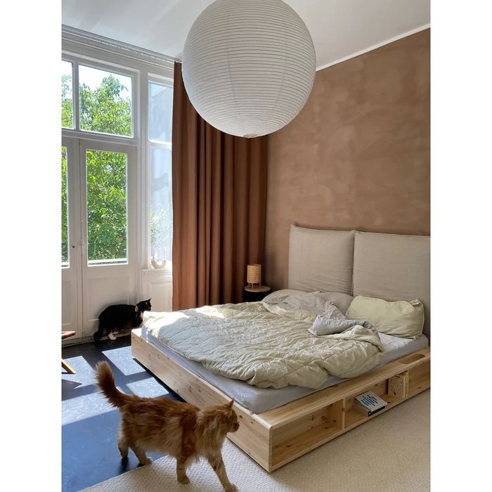 Cadru de pat Karup 180x200, cu somiera si saltea incluse