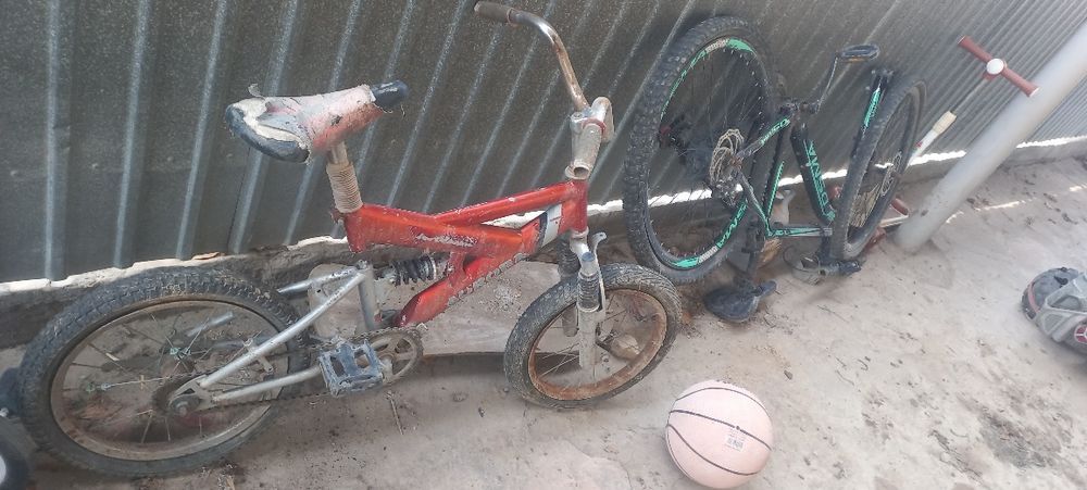 Продаётся велосипед взрослый и детский