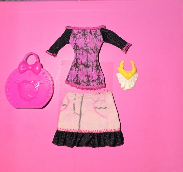 Haine papusa monster high Draculaura Scaris