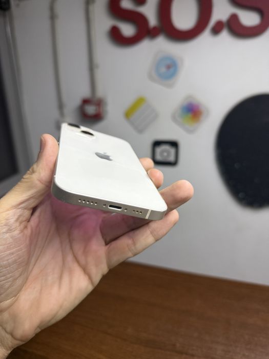 Vand Iphone 13 128Gb white