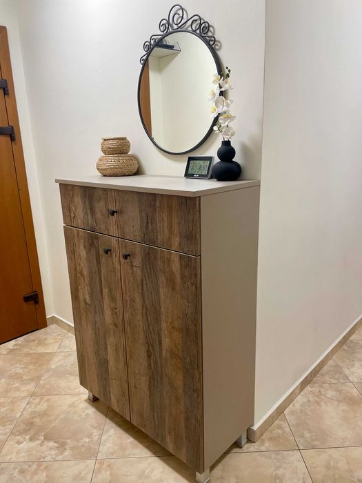 Дава се под наем Тристаен апартамент в Варна, Център - 87 кв.м за 714 € - Снимка #2