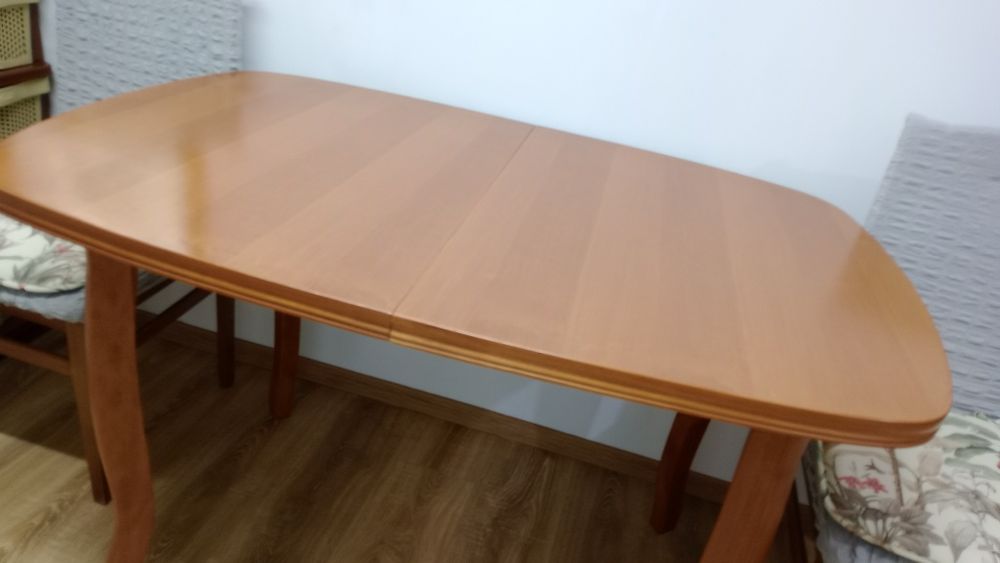 Маса за кухня разтегателна