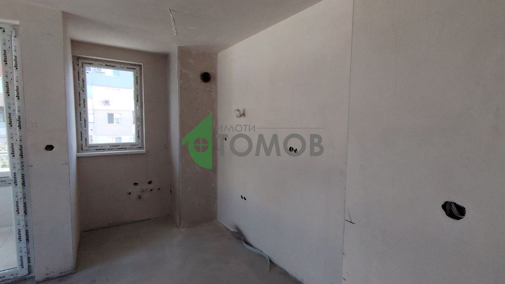 Двустаен апартамент в кв. Железник