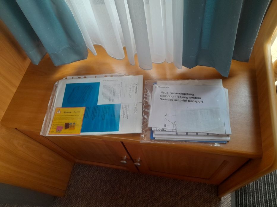 продавам Каравана