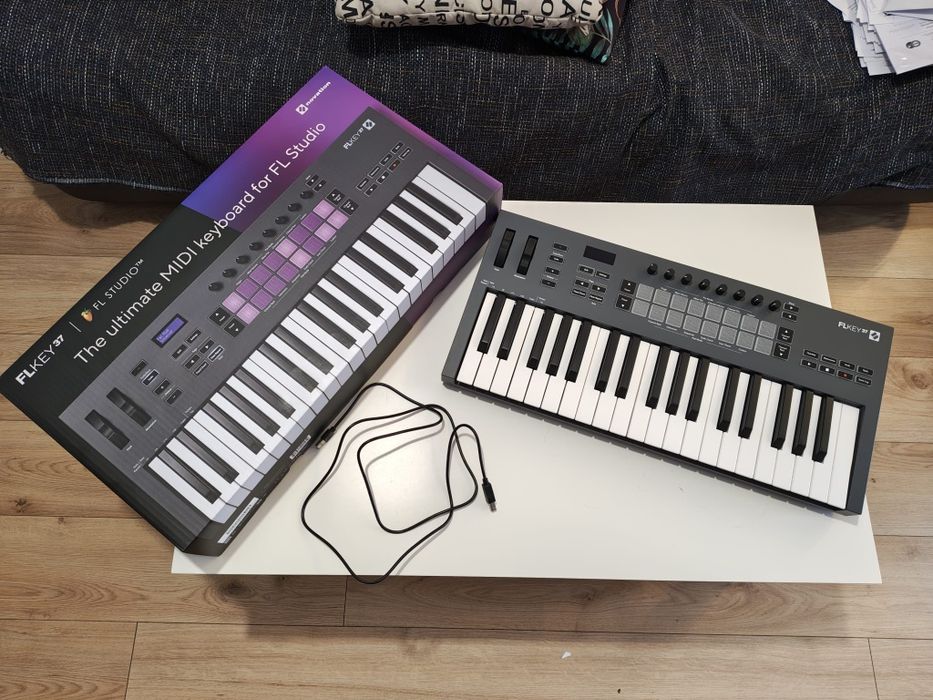 Claviatura Novation Launchkey 37 MK4