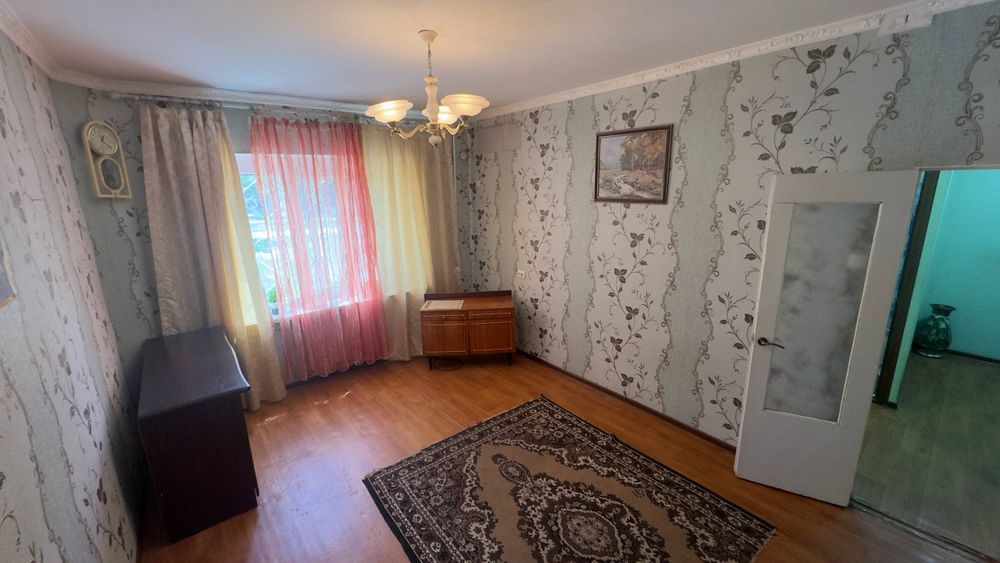 Продаётся 1-комнатная квартира в городе Ангрен