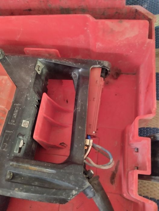 Продавам HILTI TE 75
