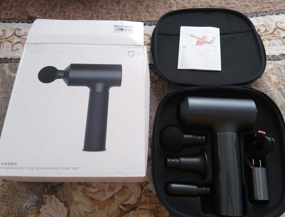 Перкуссионный массажёр Xiaomi.