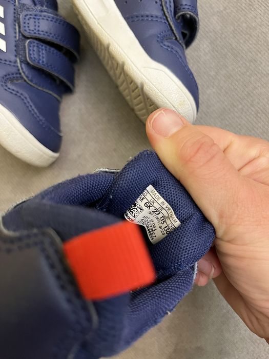 Маратонки Адидас 20/21/23 номер