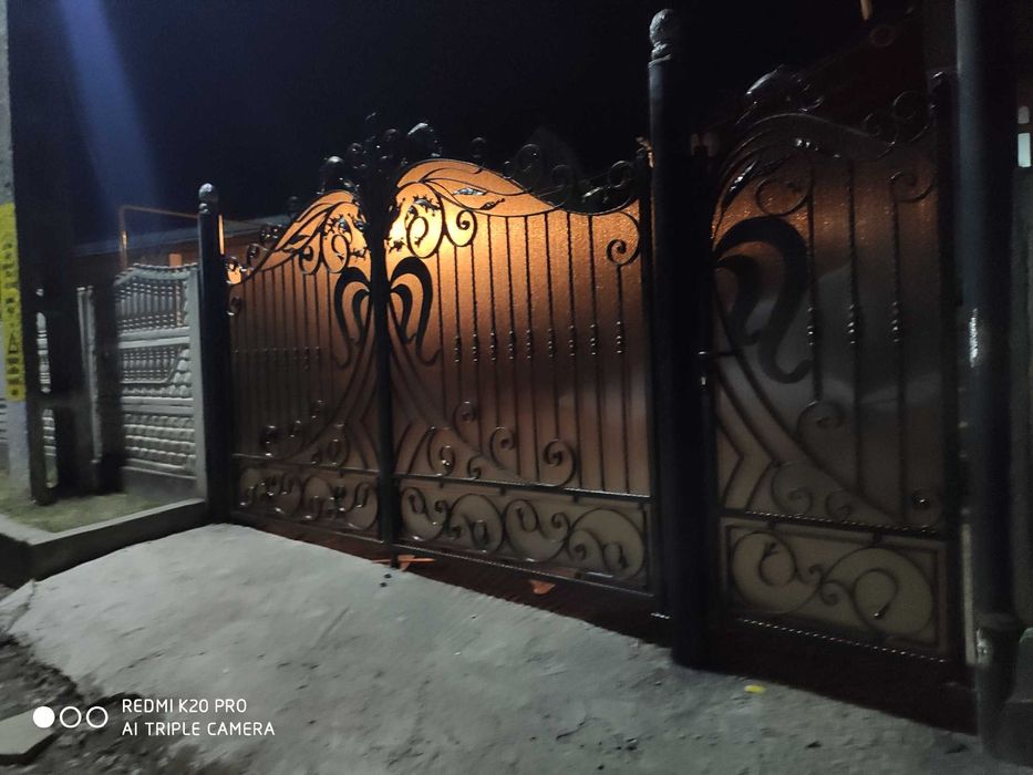 porti,garduri,balustrade din fier forjat