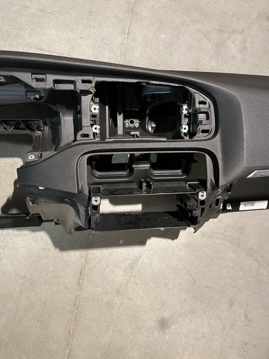 Plansa bord volvo v40