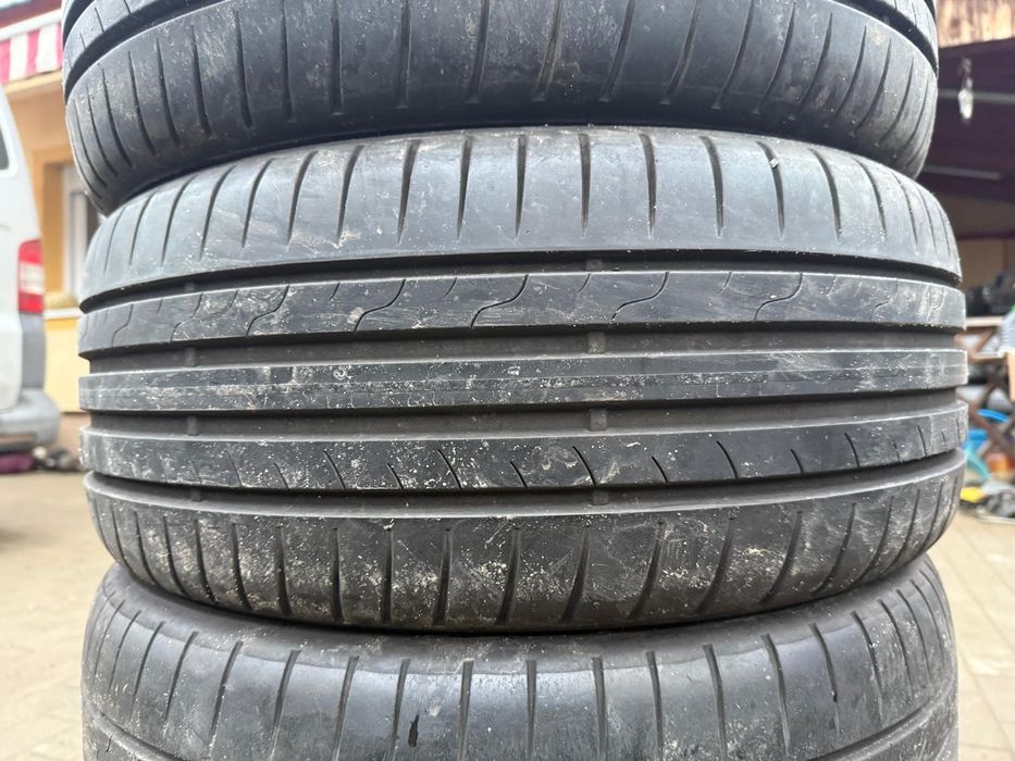 Anvelope 225 45 17 Dunlop 2020