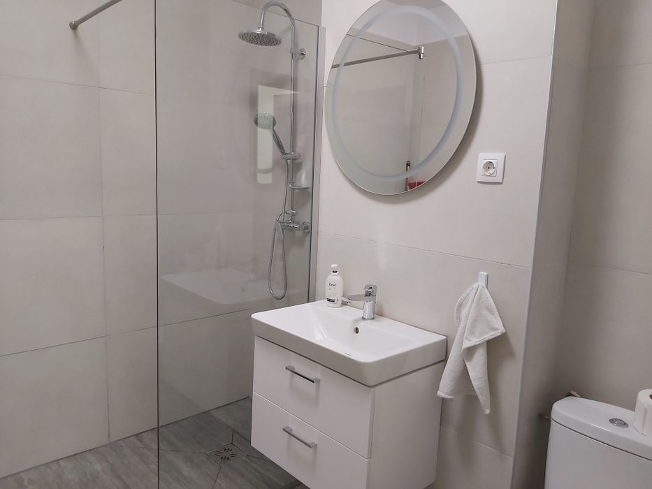 Inchiriez Apartament 2 camere
