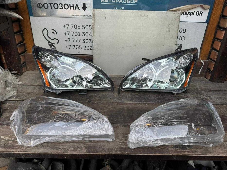 Стекла фар RX300