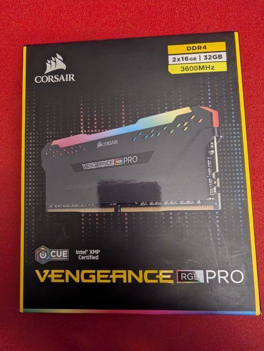 32GB (2x16GB) DDR4 RAM памет Corsair Vengeance RGB PRO, DDR4-3600 CL18