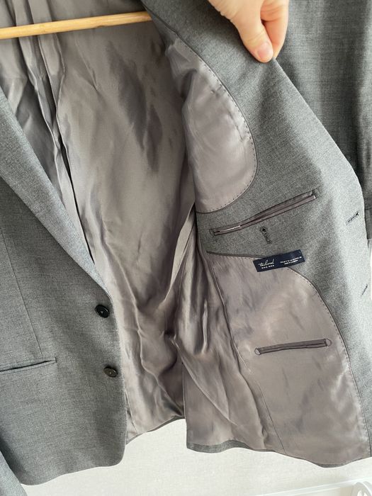 Продам мужской  костюм