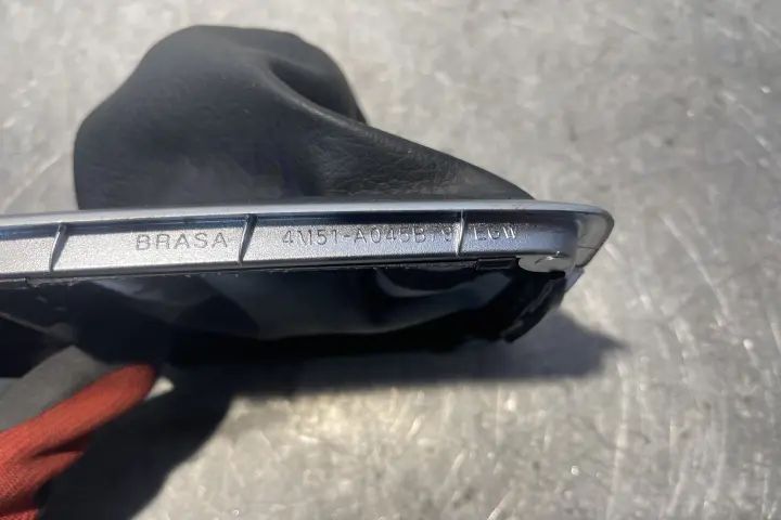 Ornament manson 4M51A045B79 / 4M51-A045B79 Ford Focus 2005