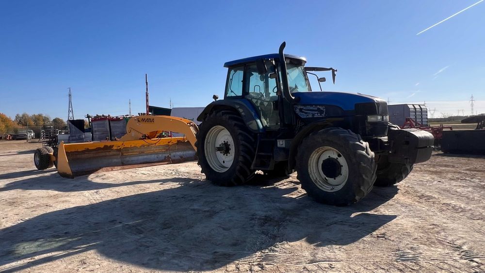 Tractor New Holland TM190 / cu TVA