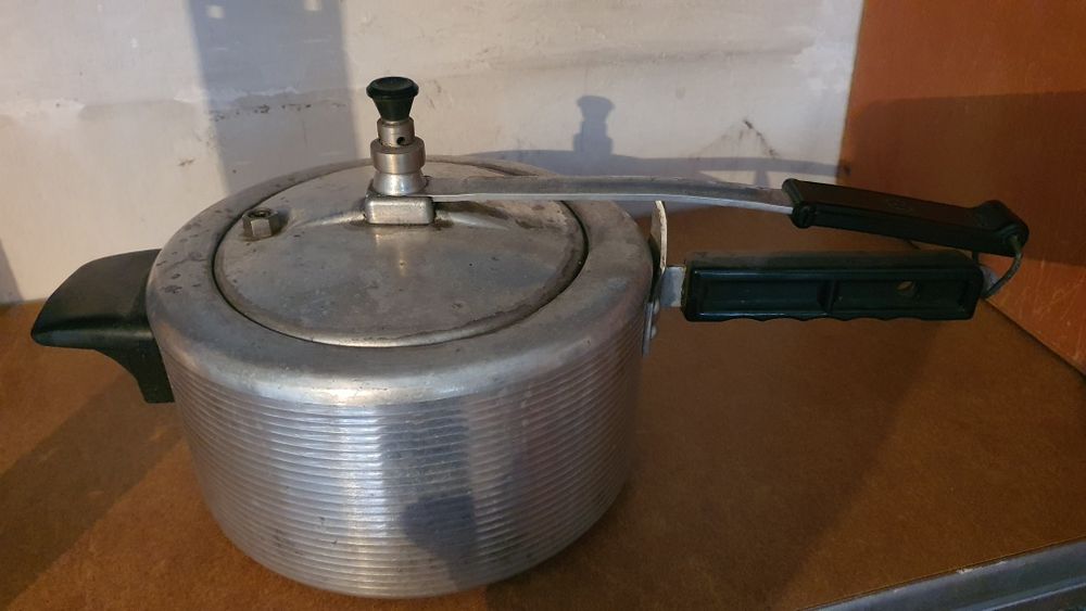 Скороварка советская . 4,5л