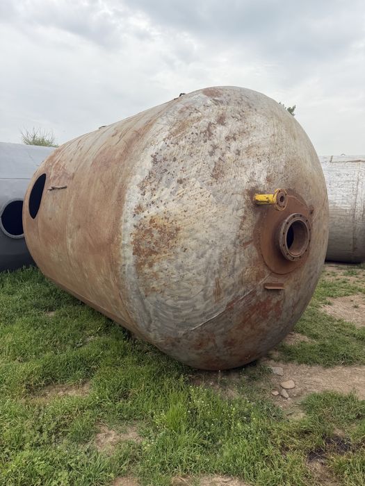 Емкость Цистерна 20кублик сотилади холати зур