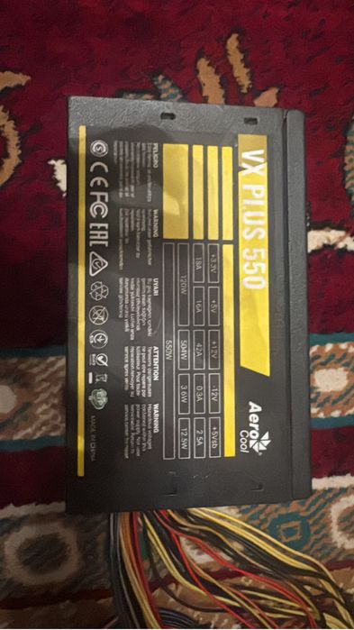 продам бп на 550w Aerocool
